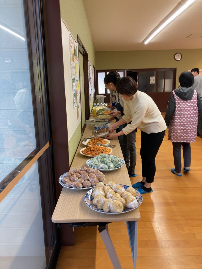 ビュッフェスタイルで楽しんで頂きました